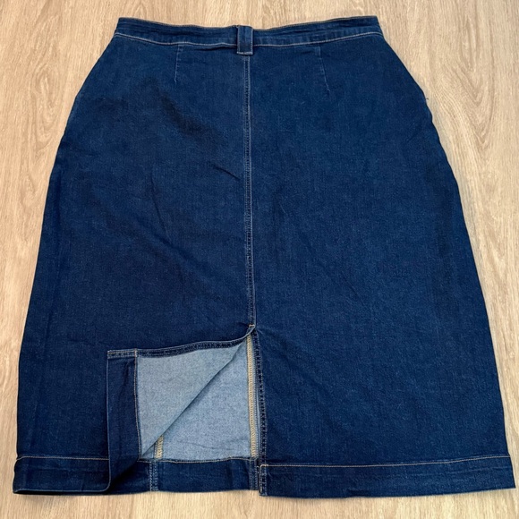 NWT Size 20 Avenue Dark Denim Long Skirt with Front Pockets - Picture 8 of 8